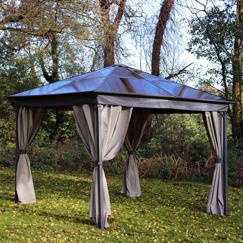 jasa pemasangan Gazebo Polycarbonate di bali